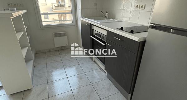 Location Studio meublé 27.21 m² - Niort 79000