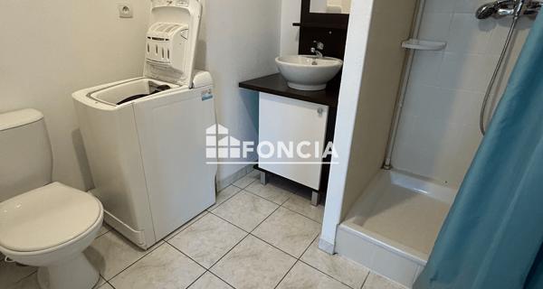 Location Studio meublé 27.21 m² - Niort 79000