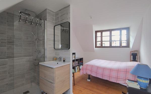 Maison à vendre    3 pièces •  Espalion