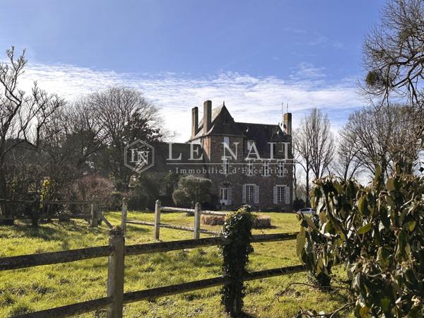 Château du XIXe siècle au cœur d'un domaine de 60 hectares à 30km de Nantes