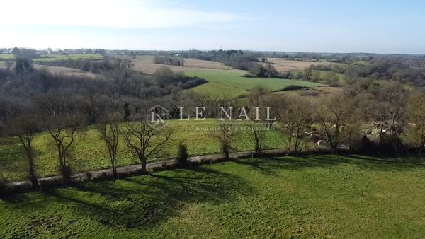 Château du XIXe siècle au cœur d'un domaine de 60 hectares à 30km de Nantes
