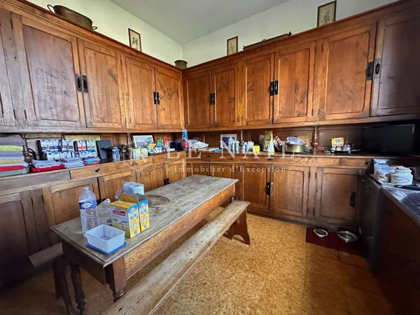 Château du XIXe siècle au cœur d'un domaine de 60 hectares à 30km de Nantes