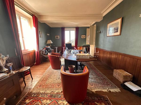 Château du XIXe siècle au cœur d'un domaine de 60 hectares à 30km de Nantes