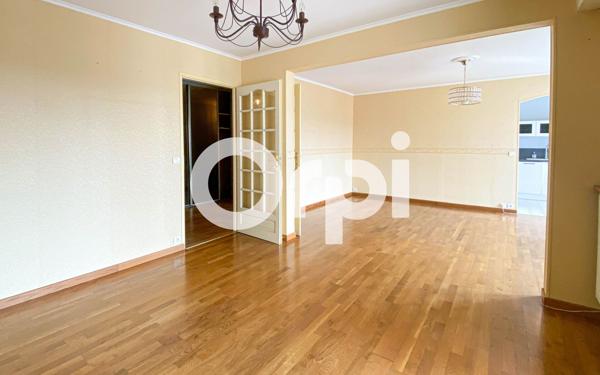 Appartement à vendre    4 pièces •  Saumur