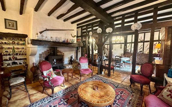 Maison à vendre    7 pièces • 228 m2 Dax