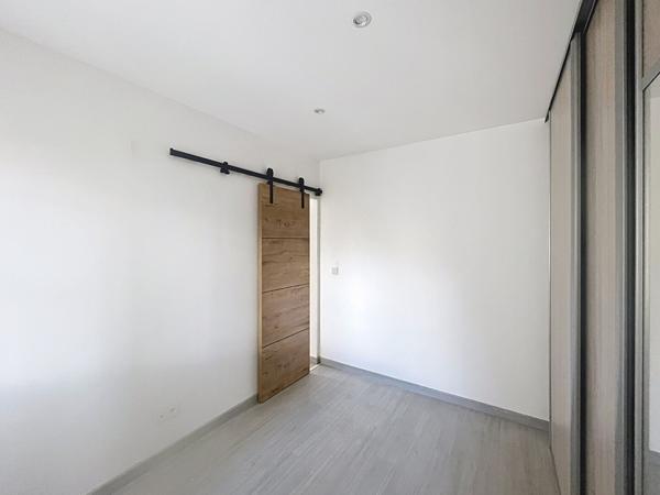 La Seyne/mer Très bel appartement T3 dans une résidence fermée refait à neuf avec prestations de qualités