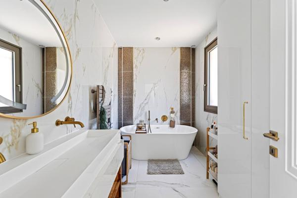 Vente Villa de luxe Marseille 12 8 Pièces 230 m²