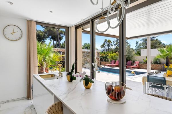 Vente Villa de luxe Marseille 12 8 Pièces 230 m²
