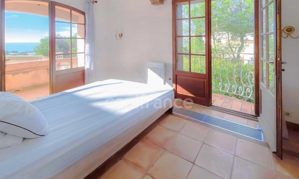 À vendre, Villa 183 m² + Appartement de 80 m², Terrain 1 110 m², Sausset Les Pins, PACA (13)