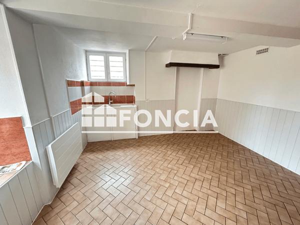 Location Maison 5 pièces 146.5 m² - 7 RUE SAINT BERNARD Lonny 08150