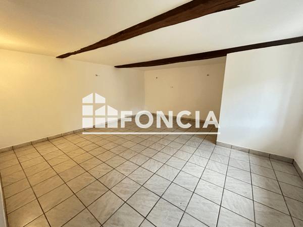 Location Maison 5 pièces 146.5 m² - 7 RUE SAINT BERNARD Lonny 08150