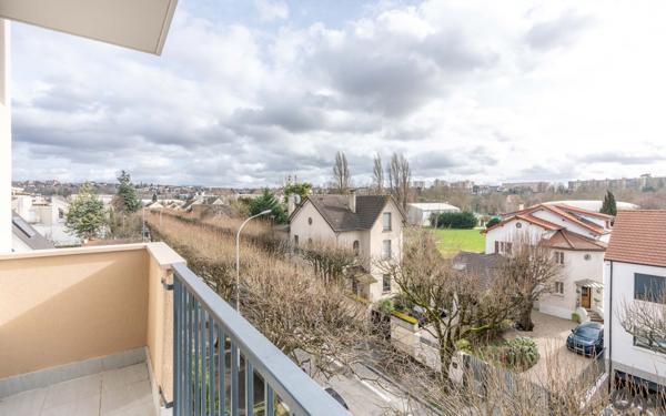 Appartement à vendre    3 pièces • 60 m2 Le Perreux-sur-Marne