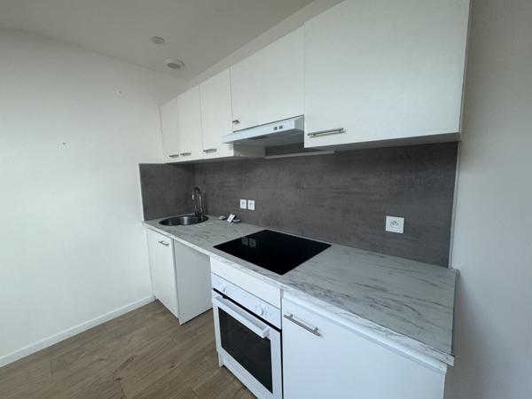 Appartement à louer 530 € CC Beaumont-de-Lomagne 3 p 41 m² DPE C