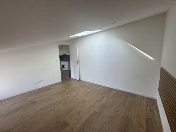 Appartement à louer 530 € CC Beaumont-de-Lomagne 3 p 41 m² DPE C