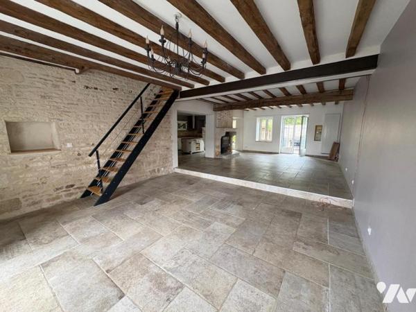 MAGNE, belle maison ancienne de 249 m²