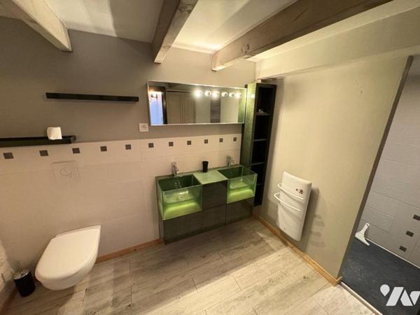 MAGNE, belle maison ancienne de 249 m²