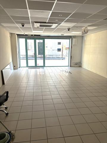 Local Commercial 4 pièces - 125 m²