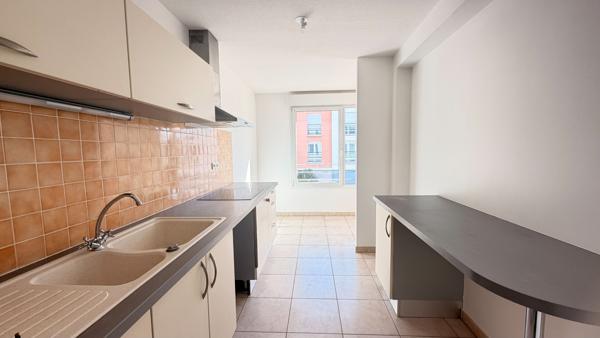 ESSEY-LÈS-NANCY T3 71 M² TERRASSE 2 STATIONNEMENTS