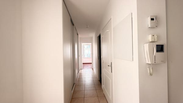 ESSEY-LÈS-NANCY T3 71 M² TERRASSE 2 STATIONNEMENTS