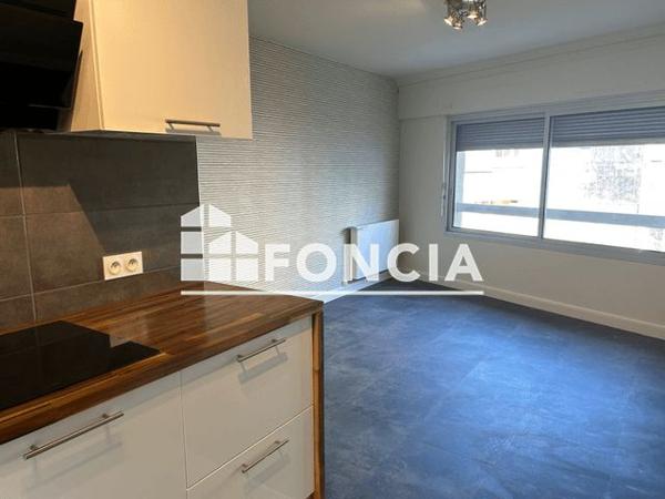 Location Appartement 3 pièces 55.59 m² - 15 RUE SOULT Tarbes 65000