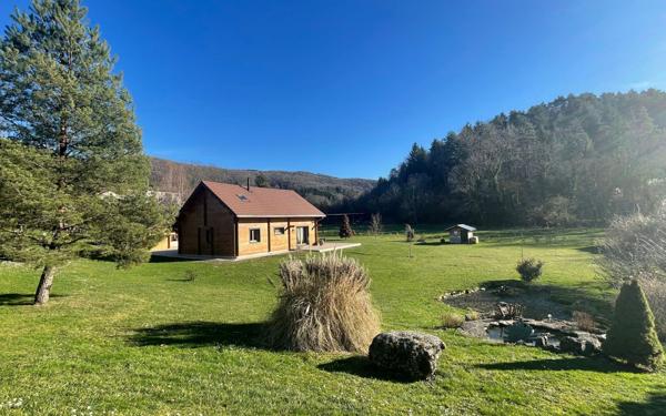 Maison à vendre    4 pièces • 115 m2 Légna