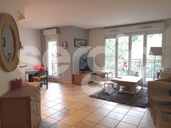 Location 3 Pieces 67 94410 Saint Maurice 30 1371 01 0009