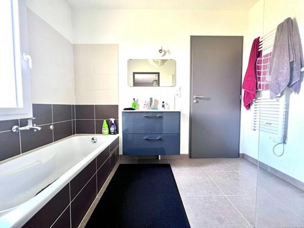 Maison  5 pièces 104m²