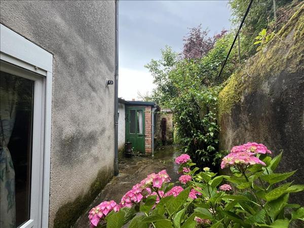 Maison à vendre |  Saint-Amand-Montrond |  5 pièces | 121 m²