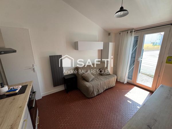 Studio clé en main avec extérieur.