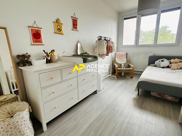 Sartrouville - Les Dix Arpents - Appartement 4 pièces 78.59 m2 avec cave et box 299 000 € **  - Référence  9587