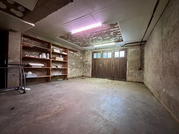 Lumineux T3 rénové avec son garage, son balcon, sa cave au coeur de Thionville