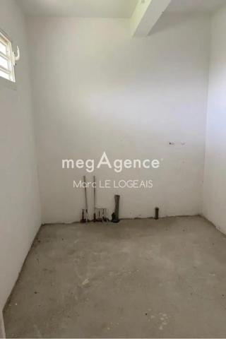 Maison à MORNE-A-L'EAU, 97111 - 7 pièces 180m²