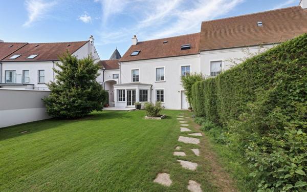 Maison à vendre    6 pièces •  Bailly-Romainvilliers