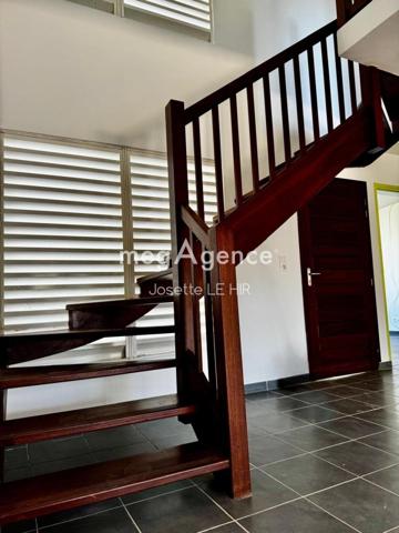 Maison à CAYENNE, 97300 - 4 pièces 98m²