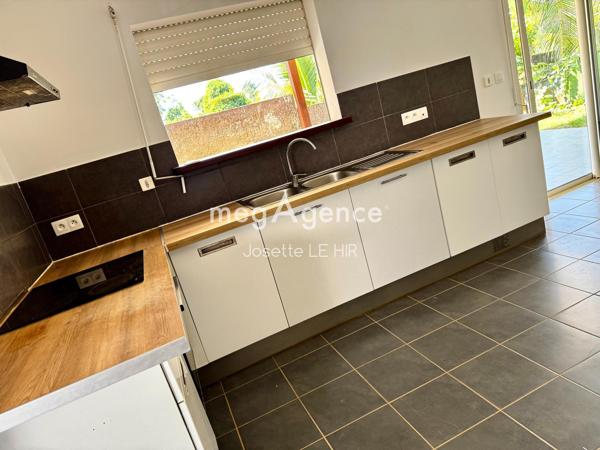 Maison à CAYENNE, 97300 - 4 pièces 98m²