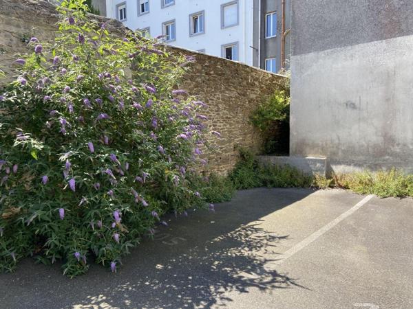 Garage - Parking à vendre à Brest dans le Finistère (29200), ref : 030/372