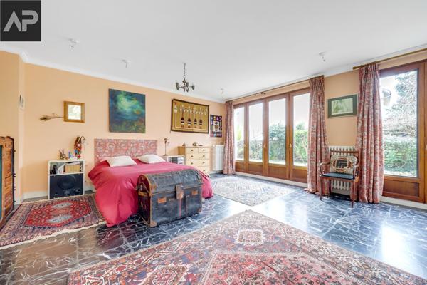 SEVRES RIVE DROITE - BRANCAS PARC DE SAINT-CLOUD €1 300 000 ** - Référence 610-S