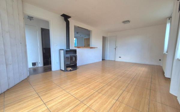 Maison à vendre    5 pièces • 103,61 m2 Pécy