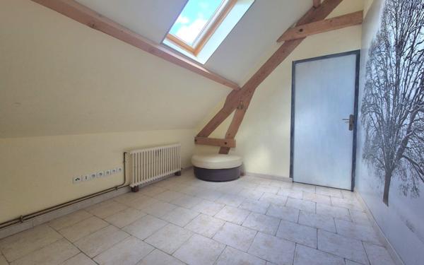 Maison à vendre    5 pièces • 103,61 m2 Pécy