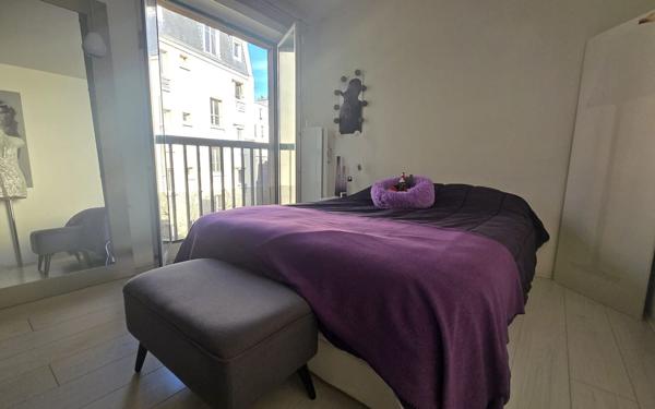Appartement à vendre    2 pièces • 52,80 m2 Paris 12