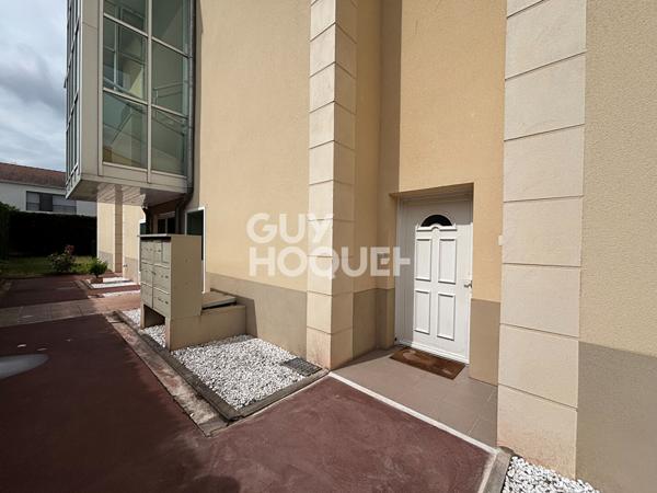 NOUVEAUTE- F2 EN REZ DE JARDIN - 44. 91 m² Nanterre Limite Puteaux