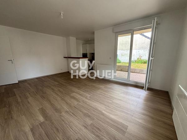 NOUVEAUTE- F2 EN REZ DE JARDIN - 44. 91 m² Nanterre Limite Puteaux