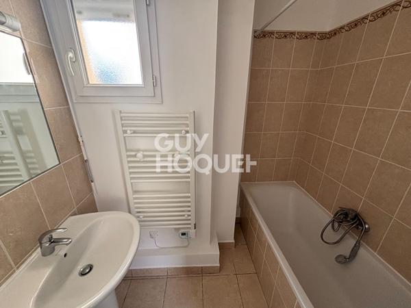 NOUVEAUTE- F2 EN REZ DE JARDIN - 44. 91 m² Nanterre Limite Puteaux