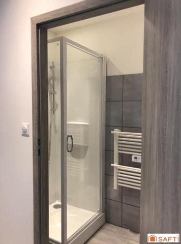 Immeuble de ville rénové de 2 appartements au centre ville de Thaon-les-Vosges