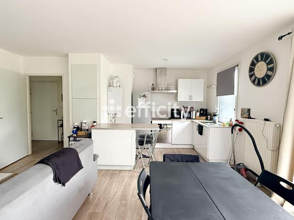 Appartement
         2 pièces
        - 49 m² 183 500 € *