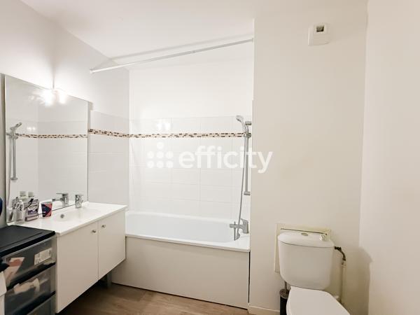Appartement
         2 pièces
        - 49 m² 183 500 € *