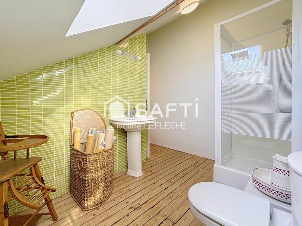 Maison de ville, 5 chambres, avec garage