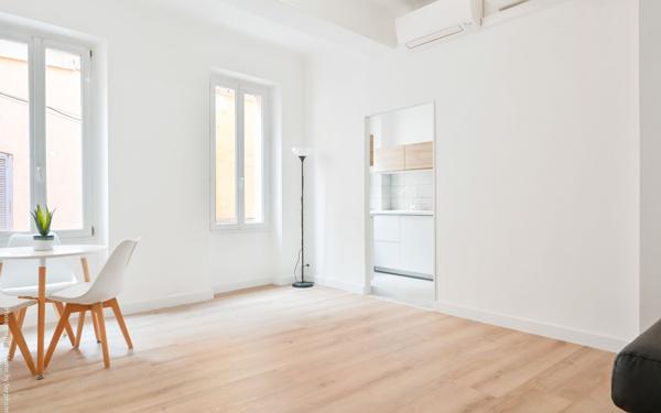 Appartement à vendre    2 pièces • 51 m2 Sanary-sur-Mer