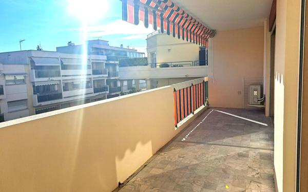 Appartement à vendre    2 pièces • 49,80 m2 Vallauris