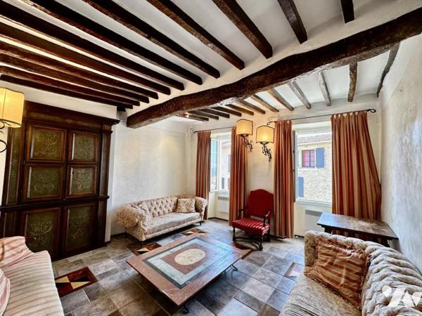 CHATEAUNEUF DE GRASSE - MAISON DE VILLAGE DE 200M² AVEC APERCU MER